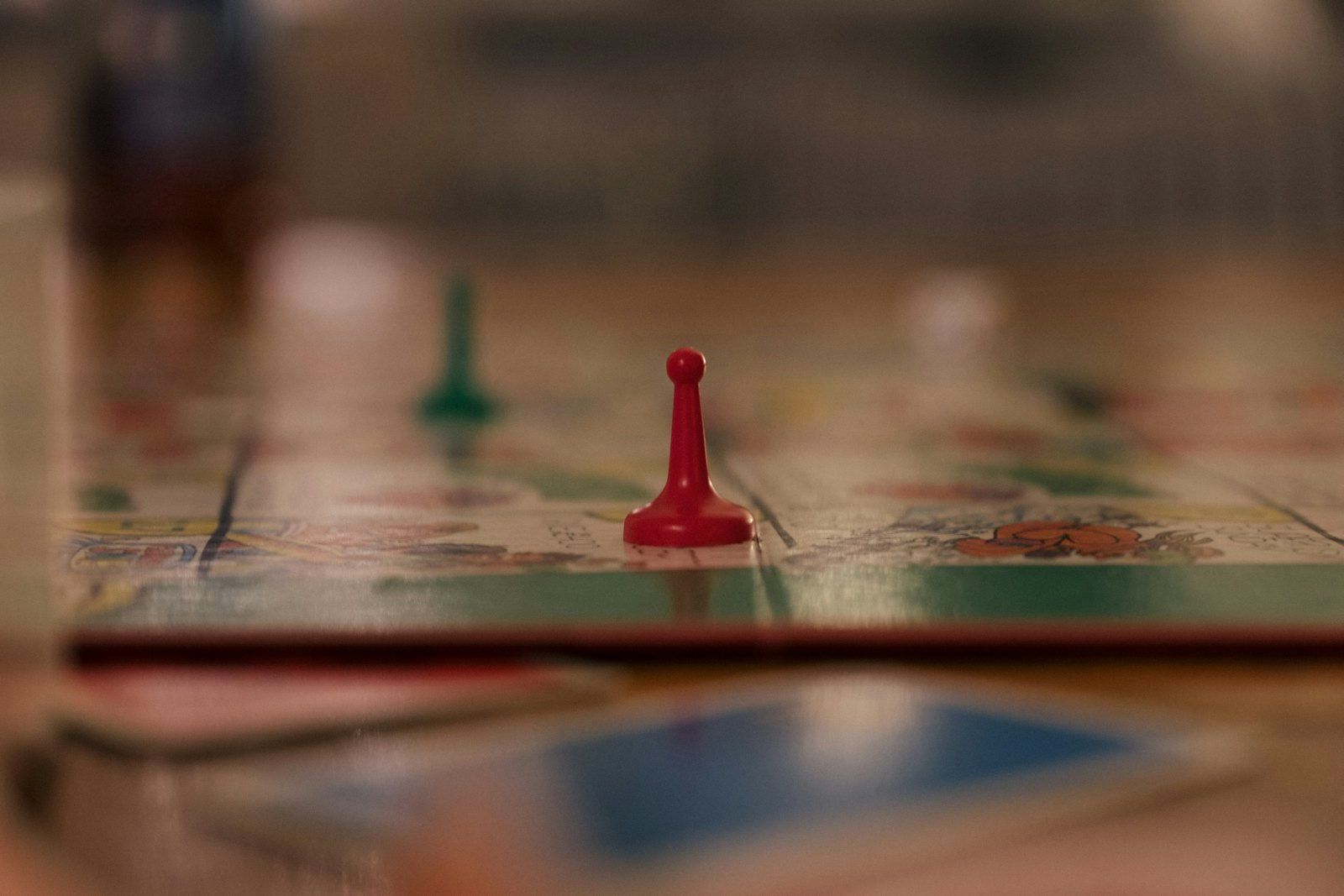 Spielfiguren auf einem Brettspiel